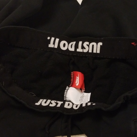 Nike Sweatpants - Picture 3 of 3